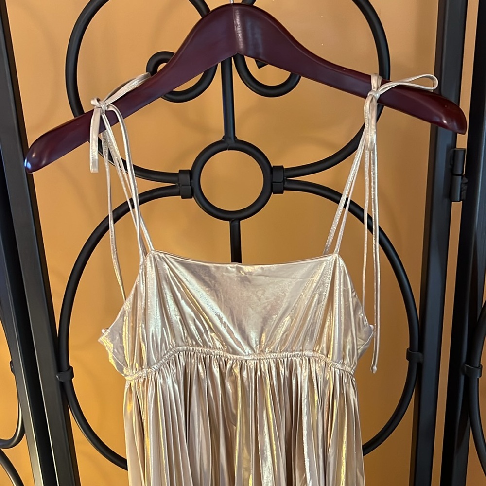VICI Night Glow Pleated Metallic Maxi Dress - Picture 9 of 13